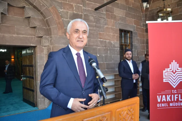 Muş'ta 80 Yıl Sonra Tarihi Cami İbadete Açıldı