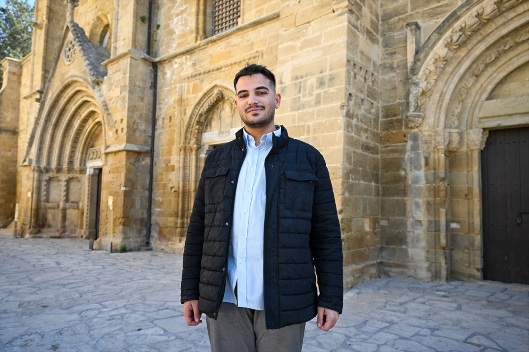 Kıbrıs'ta Tarihi Seçim Öncesi İki Model Tartışılıyor