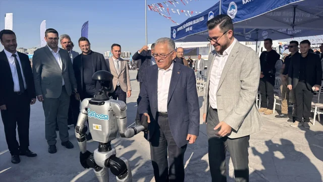 Kayseri Bilim Festivali'nde Teknoloji ve Eğlence Dolu Dakikalar