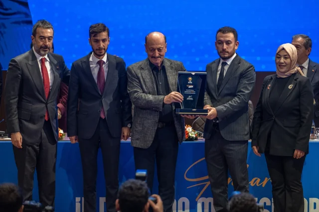 AK Parti Ankara İl Danışma Meclisi'nden Öne Çıkan Mesajlar