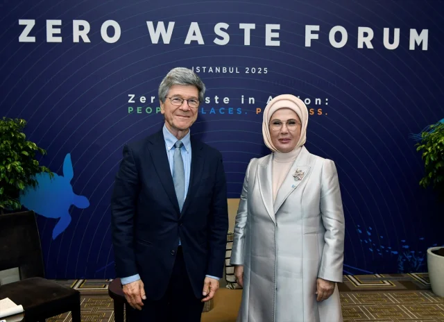 Emine Erdoğan'dan Sıfır Atık Forumu'nda Kritik Görüşme