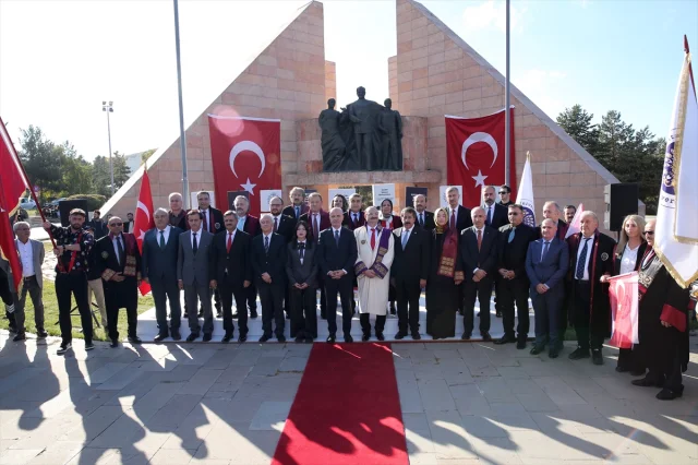 YÖK Başkanı Özvar'dan Eğitimde Yeni Dönem Çağrısı