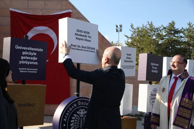 YÖK Başkanı Özvar'dan Eğitimde Yeni Dönem Çağrısı