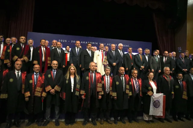 YÖK Başkanı Özvar'dan Eğitimde Yeni Dönem Çağrısı