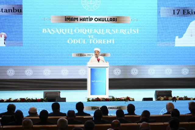 İmam Hatip Okullarının 74. Yılında Gurur Veren Anlar