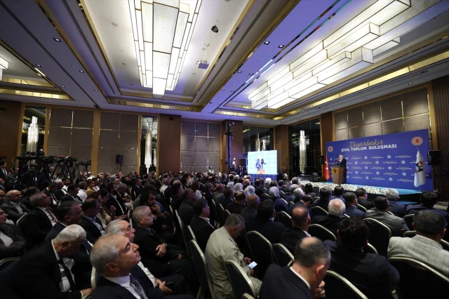 Numan Kurtulmuş Diyarbakır'da: Türkiye'nin Ortadoğu İçin Önemi