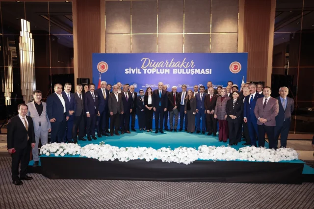 Numan Kurtulmuş Diyarbakır'da: Türkiye'nin Ortadoğu İçin Önemi