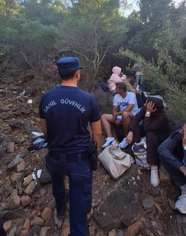 Fethiye'de Koyda Yakalanan Düzensiz Göçmenler ve Şaşırtıcı D...