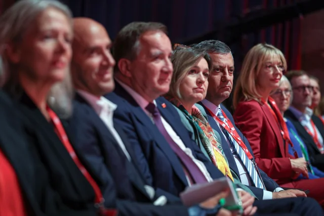 CHP Lideri Özgür Özel Avrupa'nın Kalbinde: PES Kongresi'nde Dikkat Çekici Görüşmeler Yaptı
