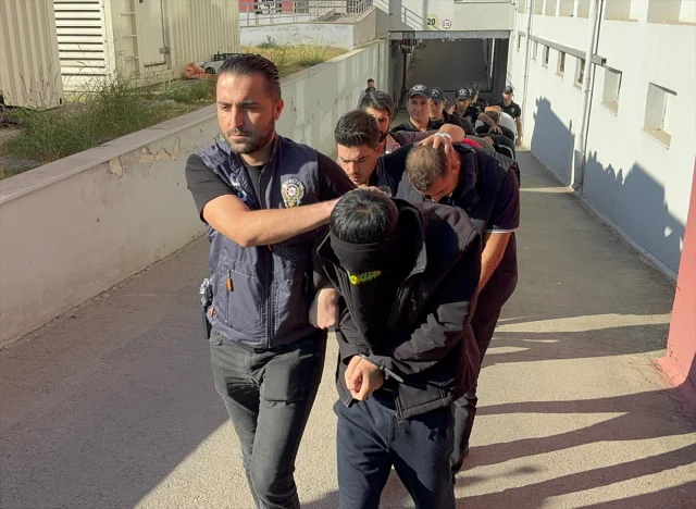 Adana'da Yasa Dışı Bahis Çetesi Çökertildi 18 Tutuklama