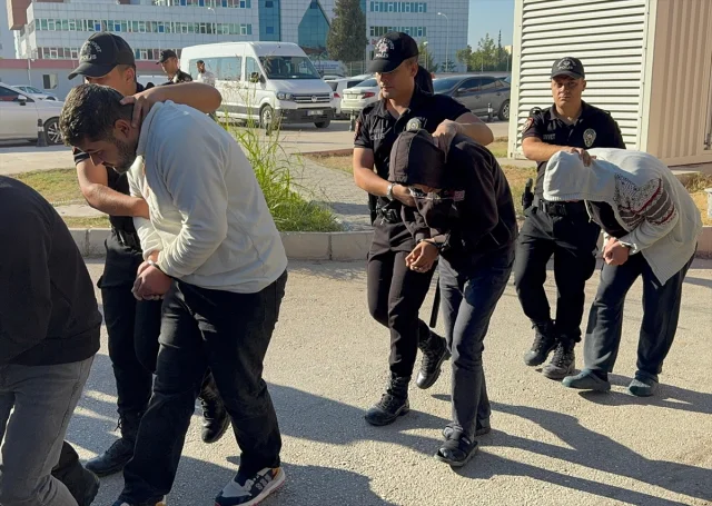 Adana'da Yasa Dışı Bahis Çetesi Çökertildi 18 Tutuklama