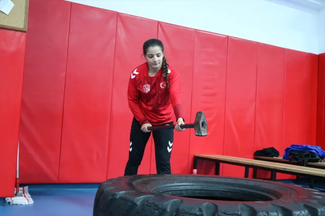 Elif Sude Elmalı: Balkanların Altın Kızı Yeni Hedeflerinde İddialı
