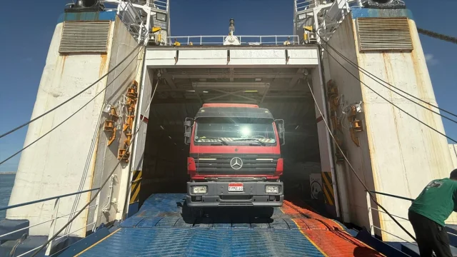 Türkiye'nin 17. İyilik Gemisi El-Ariş Limanı'nda Yardımlara Başladı