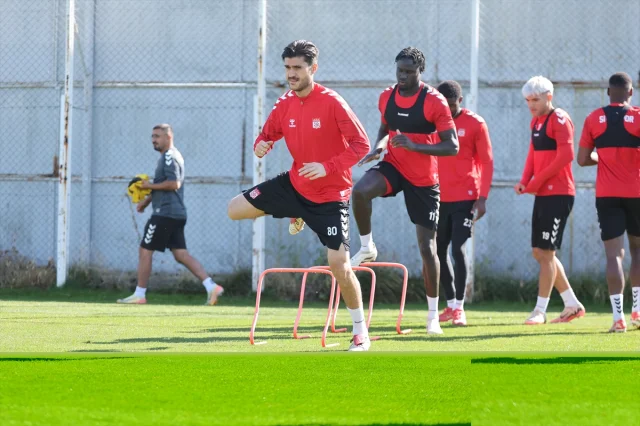 Sivasspor'un Ankara Keçiörengücü Sınavı: Takım Hazır