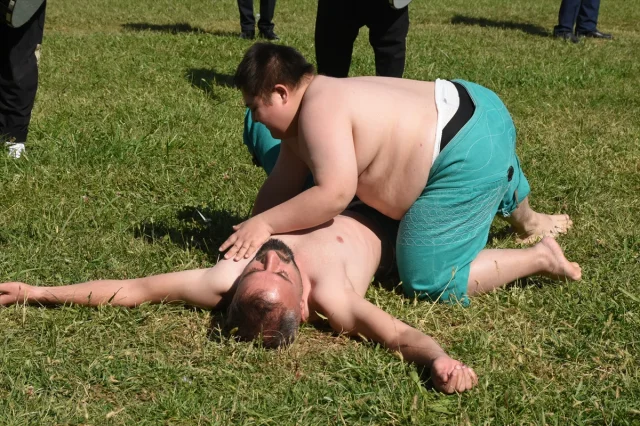 Malatya'da Gelenek Yaşatılıyor: Turgut Özal Karakucak Güreşl...