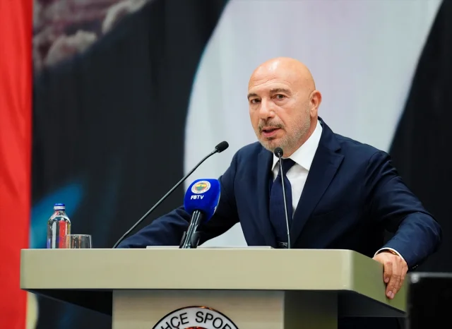 Fenerbahçe Yönetimine Destek Çağrısı Tartışma Yaratıyor