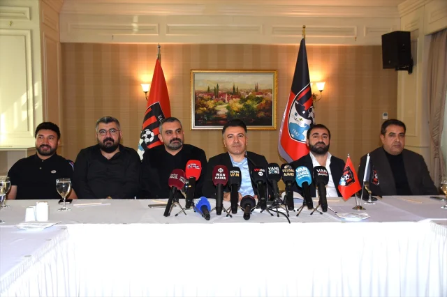 Vanspor Üzerine Büyük Hedefler: İleriye Taşımak