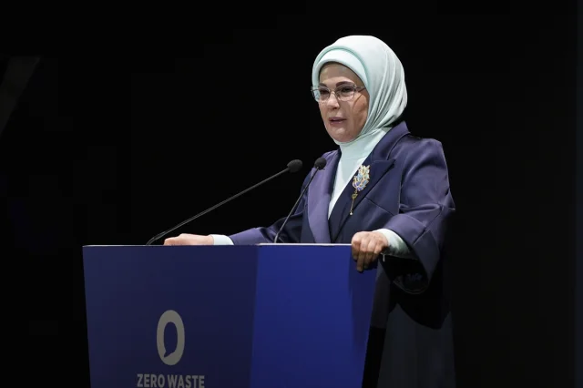 Emine Erdoğan'dan Çarpıcı Sıfır Atık Mesajları
