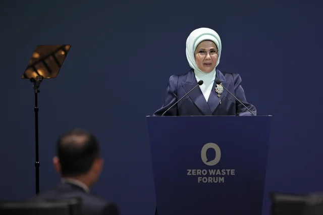 Emine Erdoğan'dan Çarpıcı Sıfır Atık Mesajları