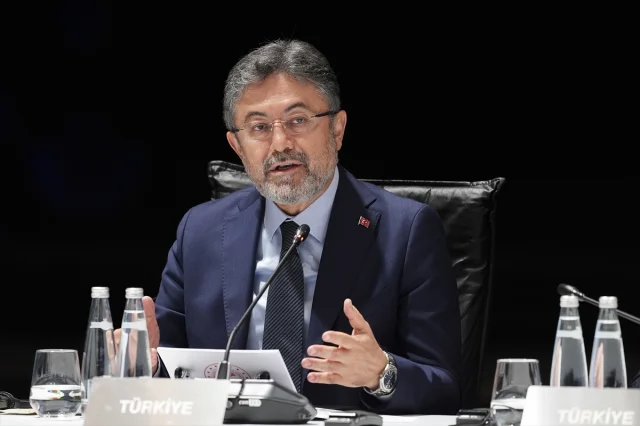 Bakan Yumaklı Sıfır Atık Forumunda Çevre ve Sürdürülebilirliği Vurguladı