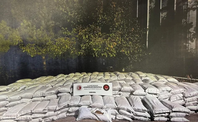 Ankara'da Kaçak Tütün Operasyonu: Milyonlarca Makaron Ele Geçirildi