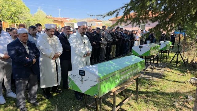 Amasya'daki feci kazada veda edilen dört hayat