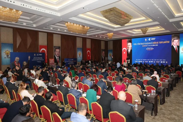 Gaziantep Yerel Yönetimler Toplantısı AK Parti'nin Geleceği Şeklinde Tanıtıldı