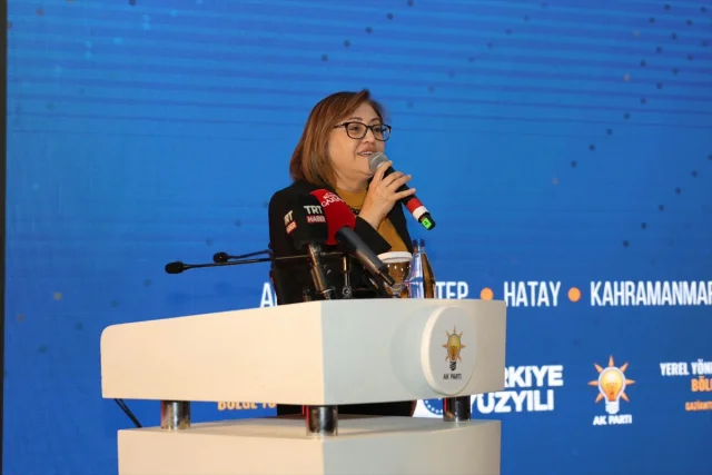 Gaziantep Yerel Yönetimler Toplantısı AK Parti'nin Geleceği Şeklinde Tanıtıldı