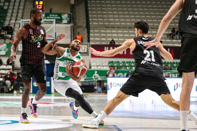 Bursaspor'un Zafer Serisi Sürüyor: Glint Manisa Engelini Aştı