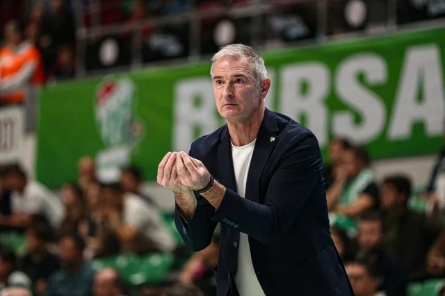 Bursaspor'un Zafer Serisi Sürüyor: Glint Manisa Engelini Aştı