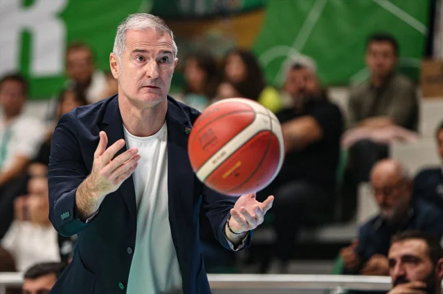 Bursaspor'un Zafer Serisi Sürüyor: Glint Manisa Engelini Aştı