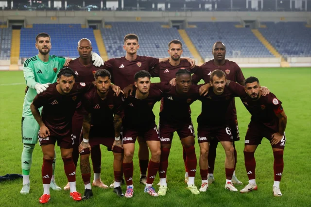 Arca Çorum FK'nın Gösterişli Galibiyeti: Hatayspor'u 4-1'le Geçti
