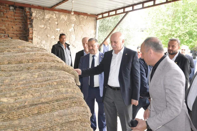 Şemsi Bayraktar İzmir'de Üreticilerle Buluştu