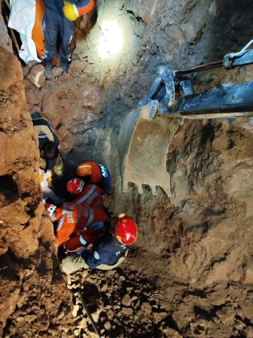 Bursa'da kanal kazısı faciayla sonuçlandı iki kardeş hayatın...