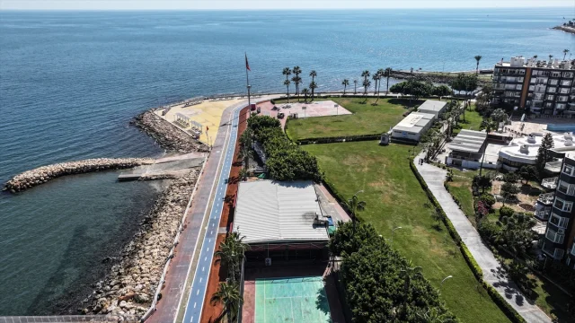 Mersin'de Uluslararası Plaj Sporları Rüzgarı Esiyor: 400 Sporcu Yarışacak