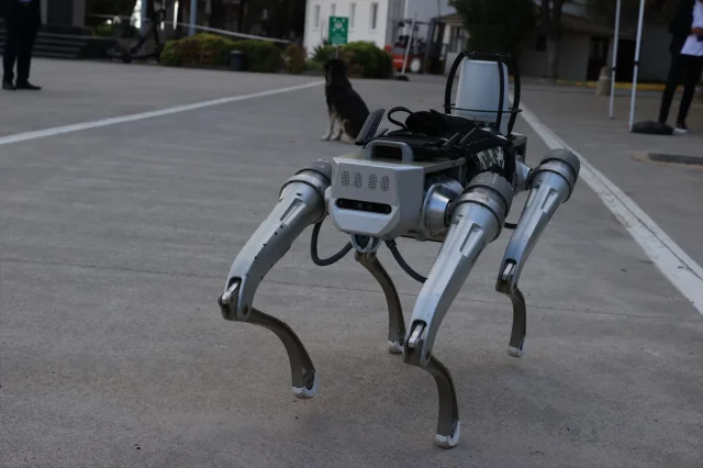 Milli Robot Köpek Savunma Sahanesini Fethedecek