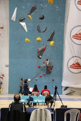 Spor Tırmanışta Nefes Kesen Mücadele: Türkiye Şampiyonası Sonuçlandı