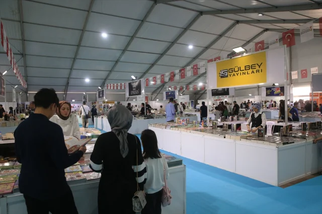 Kahramanmaraş Kitap Fuarı Kitapseverleri büyülüyor