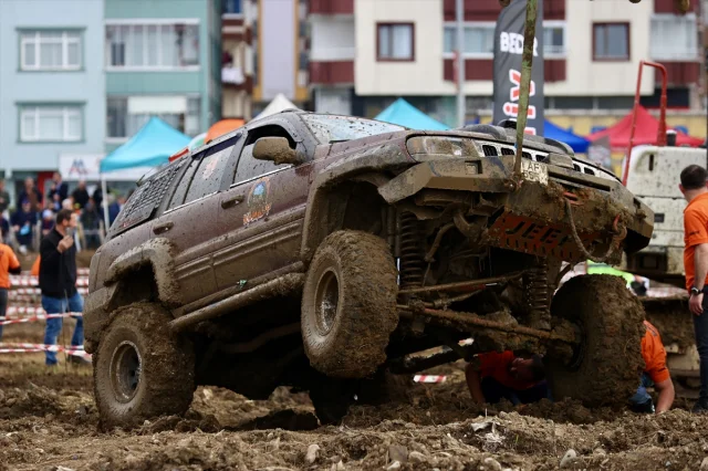 Trabzon'daki Off-Road Festivaline Yoğun İlgi: Adrenalin Dolu Anlar