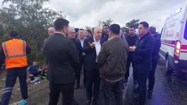 Denizli'de Feci Kaza: Midibüs Devrildi, 1 Kişi Hayatını Kaybetti