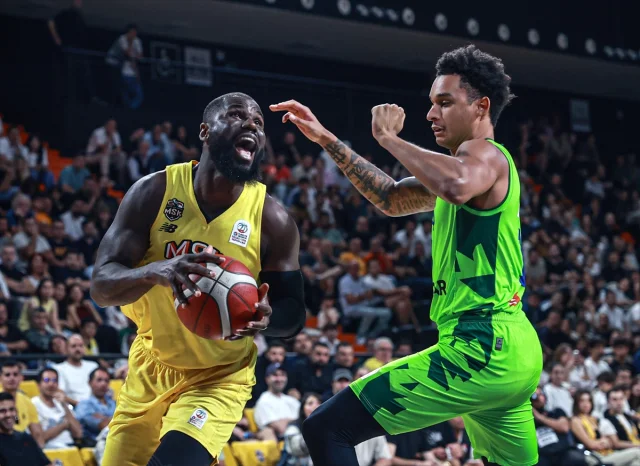 Basketbol Süper Ligi'nde Heyecan Dorukta: Mersin Spor TOFAŞ'ı Devirdi