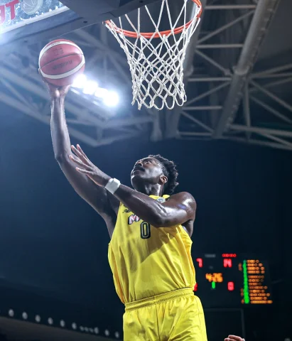 Basketbol Süper Ligi'nde Heyecan Dorukta: Mersin Spor TOFAŞ'ı Devirdi
