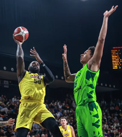 Basketbol Süper Ligi'nde Heyecan Dorukta: Mersin Spor TOFAŞ'ı Devirdi