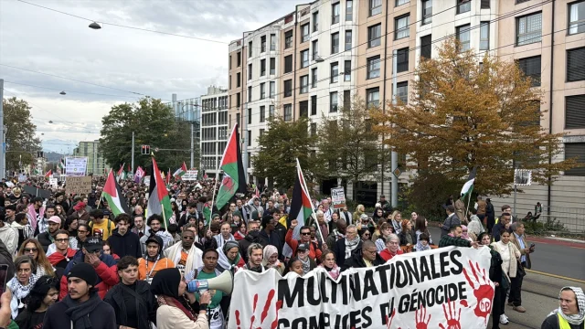 Cenevre'deki Gazze Protestosunda Binler Adalet Çağrısı Yaptı