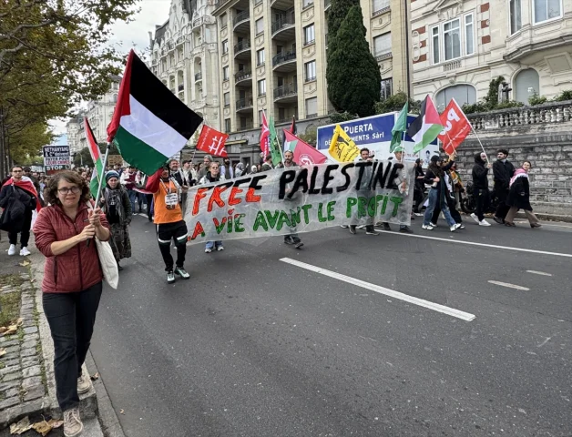 Cenevre'deki Gazze Protestosunda Binler Adalet Çağrısı Yaptı