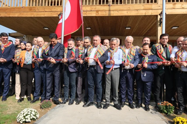 Adana'da Karakucak Güreşlerinde Heyecan Doruktaydı: Recep Kara Şampiyon