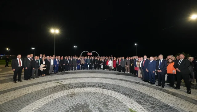 İstanbul Valisi Muhtarlarla Buluştu: Şehrin Geleceği İçin Ortak Çalışma