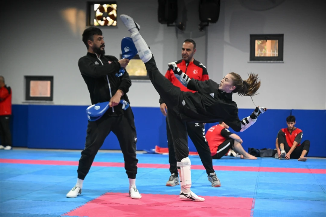 Milli sporcu Merve Dinçel, dünya şampiyonluğu için yeniden tatamide