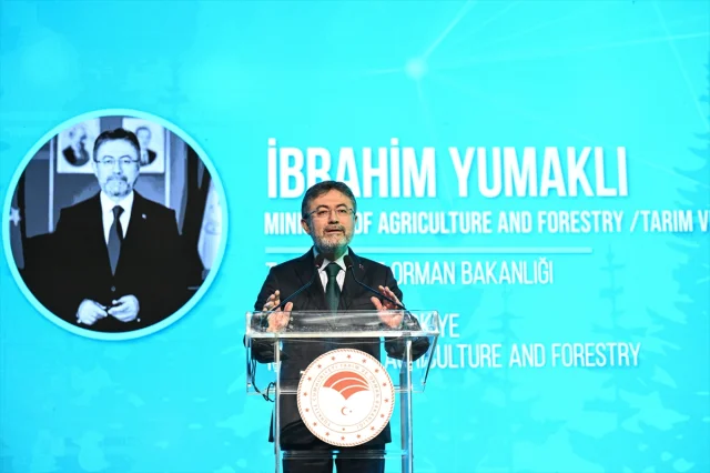 Bakan Yumaklı İstanbul'da İnovatif Ormancılık Vizyonunu Açıkladı