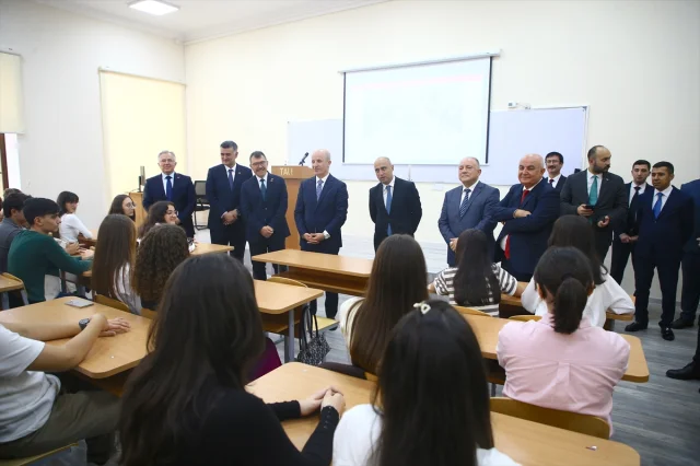 Türkiye-Azerbaycan Üniversitesi Yöneticileri Bakü'de Buluştu